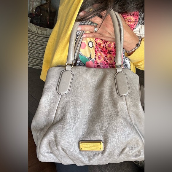 Authentic MARC BY MARC JACOBS cow leather convertible shoulder/satchel/Crosb - Picture 6 of 16